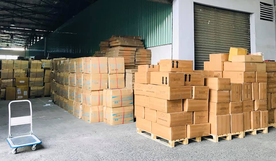 gui-hang-xach-tay-di-dai-loan